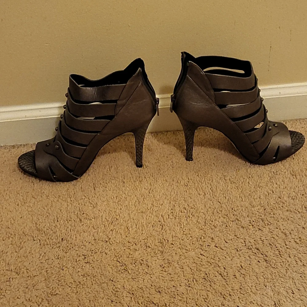 Metallic Gladiator Sandal - Picture 2 of 3